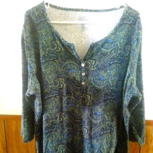 Woman's Plus Size Top